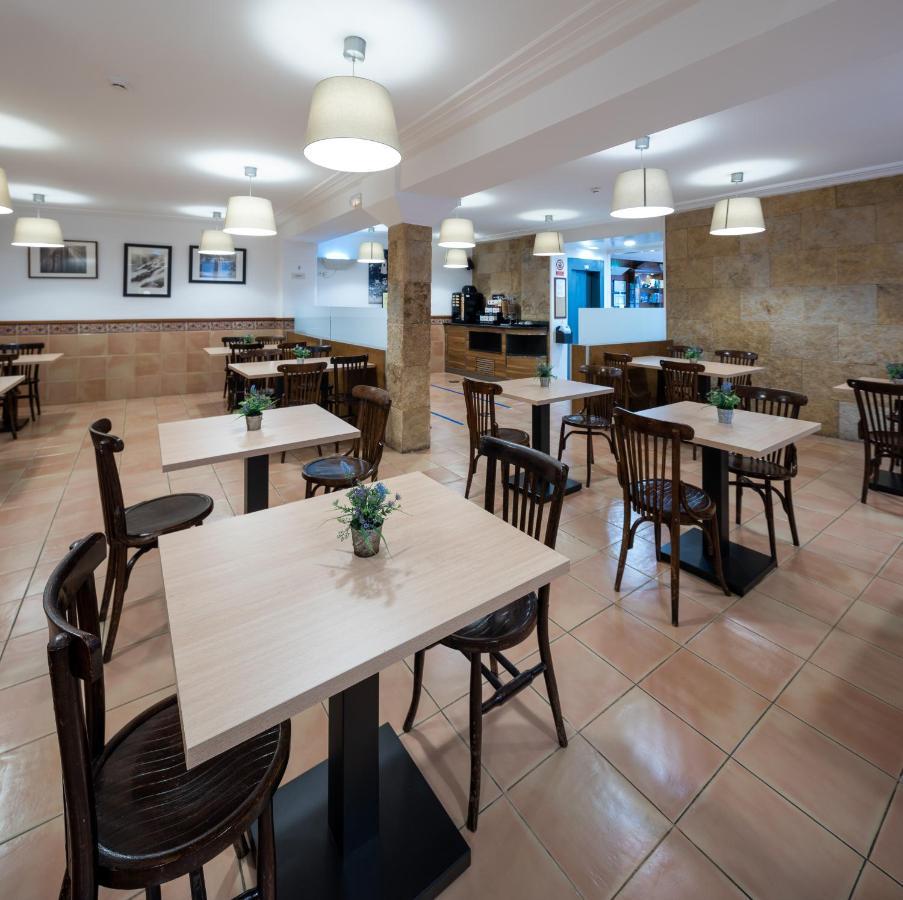 Hotel Ripoll Сан-Іларі-Сакальм Екстер'єр фото